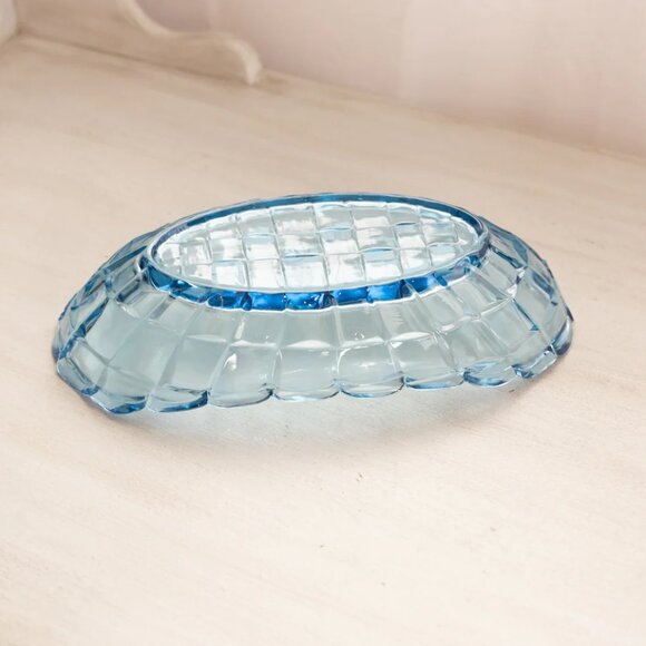 Vintage Medium Oval Blue Dalzell-Viking Glass Shallow Bowl with Block Design - Picture 4 of 4